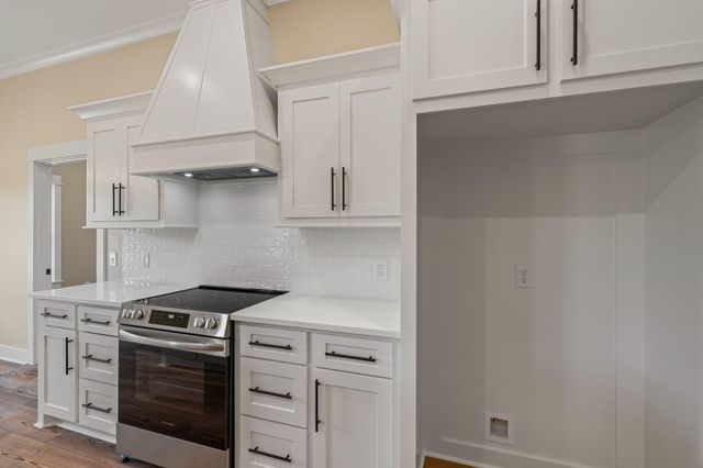 6 Millie Lott Rd., Sumrall, MS 39482