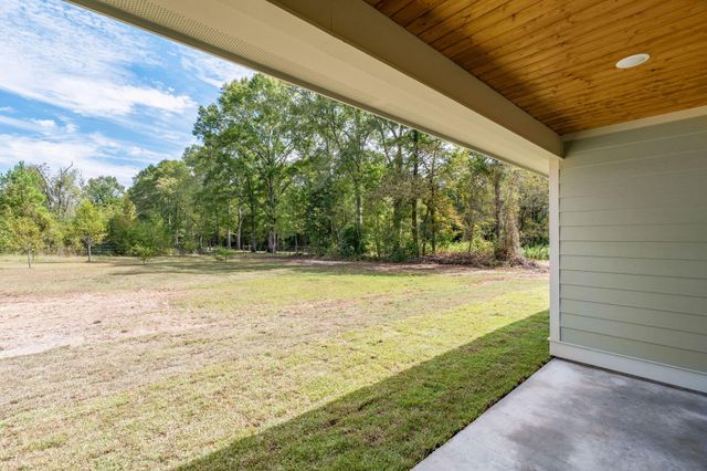 6 Millie Lott Rd., Sumrall, MS 39482
