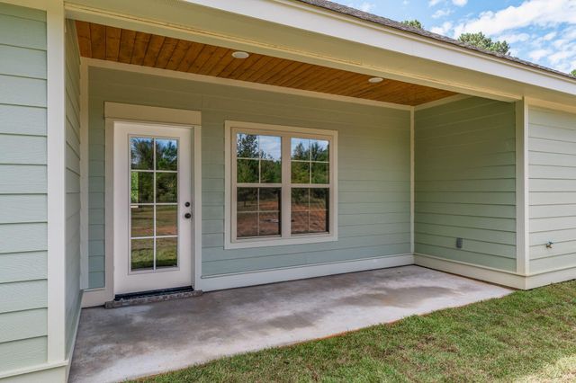 6 Millie Lott Rd., Sumrall, MS 39482
