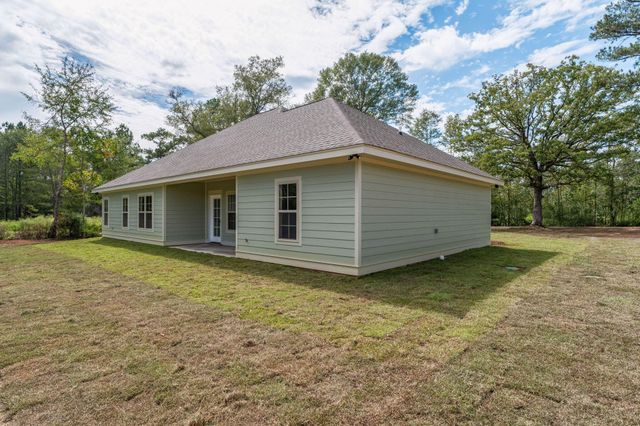 6 Millie Lott Rd., Sumrall, MS 39482