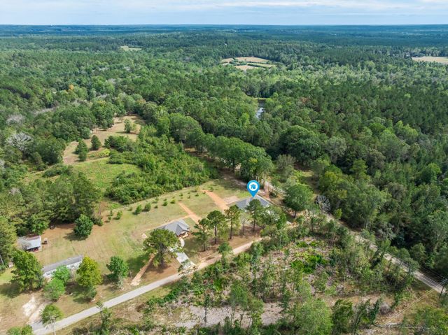 6 Millie Lott Rd., Sumrall, MS 39482
