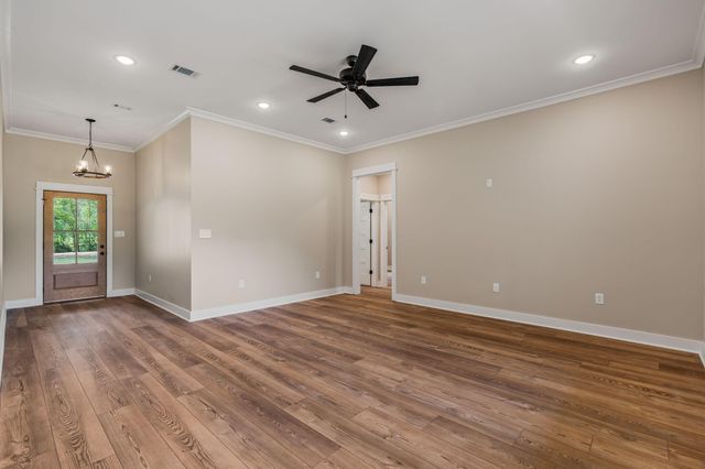 6 Millie Lott Rd., Sumrall, MS 39482