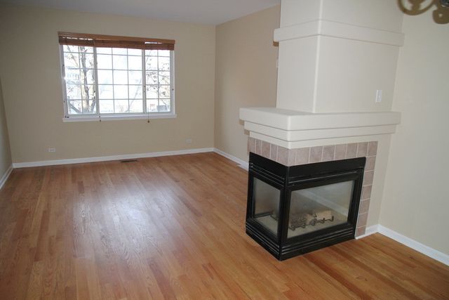 2226 Daybreak Drive 2226, Aurora, IL 60503