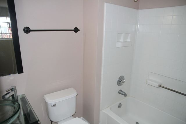 2226 Daybreak Drive 2226, Aurora, IL 60503