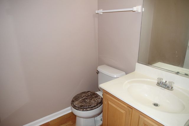 2226 Daybreak Drive 2226, Aurora, IL 60503