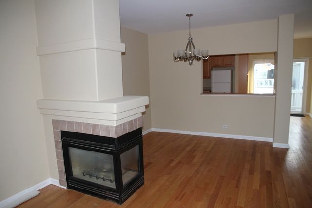 2226 Daybreak Drive 2226, Aurora, IL 60503