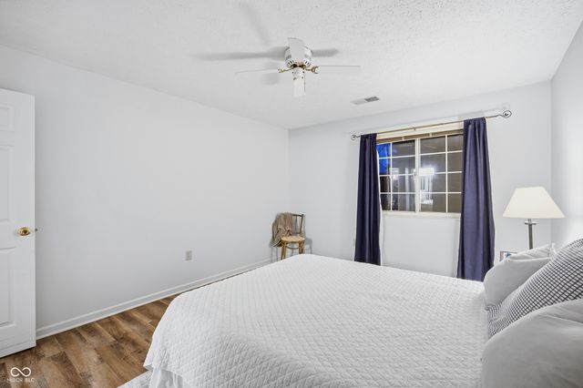 8112 Glenwillow Lane 104, Indianapolis, IN 46278