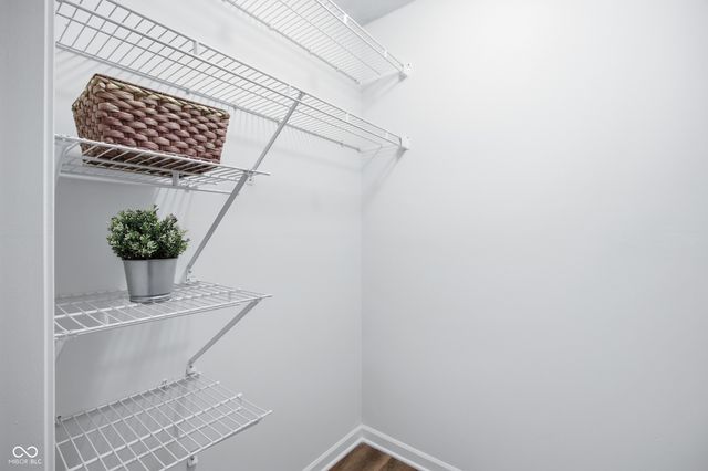 8112 Glenwillow Lane 104, Indianapolis, IN 46278