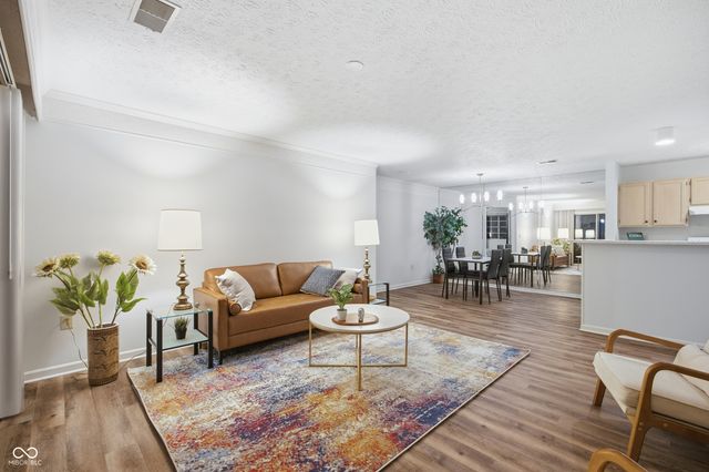 8112 Glenwillow Lane 104, Indianapolis, IN 46278