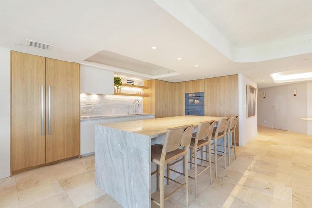3170 S Ocean Boulevard 203 S, Palm Beach, FL 33480
