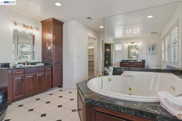 74 Canyon Green Way, San Ramon, CA 94582