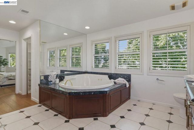 74 Canyon Green Way, San Ramon, CA 94582