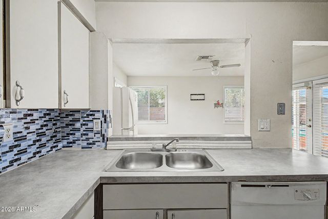 9822 N 47TH Drive, Glendale, AZ 85302