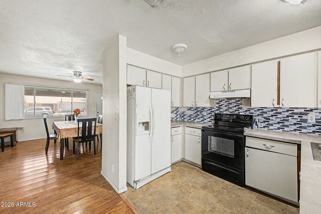 9822 N 47TH Drive, Glendale, AZ 85302