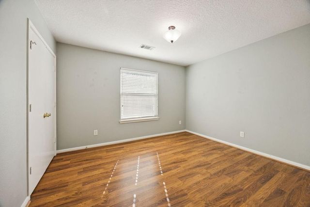 1863 Creek Drive, Houston, TX 77080