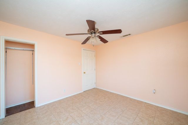 306 W Radio St, Longview, TX 75602