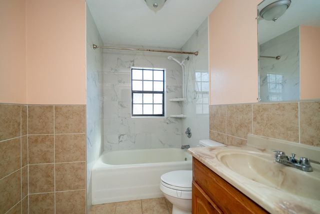 306 W Radio St, Longview, TX 75602