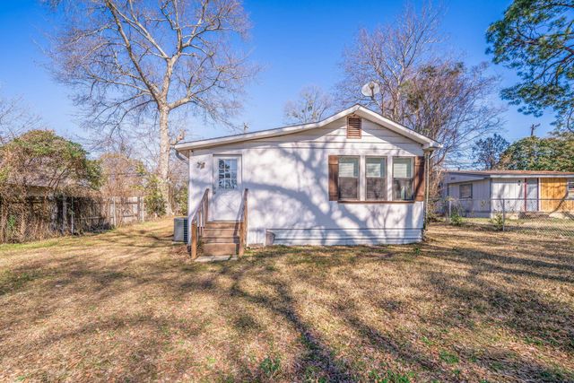 306 W Radio St, Longview, TX 75602