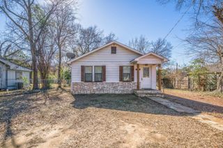 306 W Radio St, Longview, TX 75602
