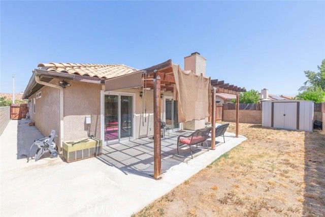 3999 Roxbury Drive, Hemet, CA 92545