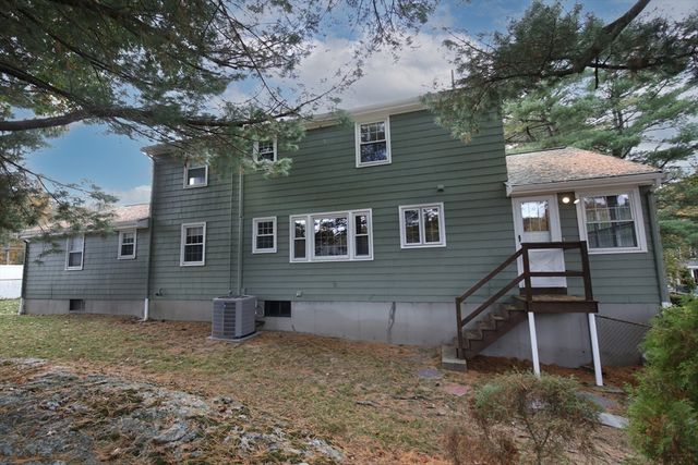 70 Old Nahant Road, Wakefield, MA 01880