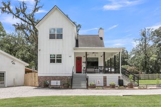 107 Nesmith Lane, Ridgeville, SC 29472