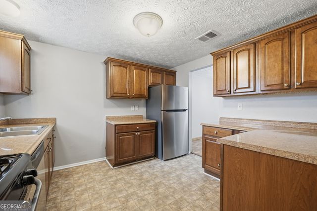 5323 Tracey Drive, Stone Mountain, GA 30088