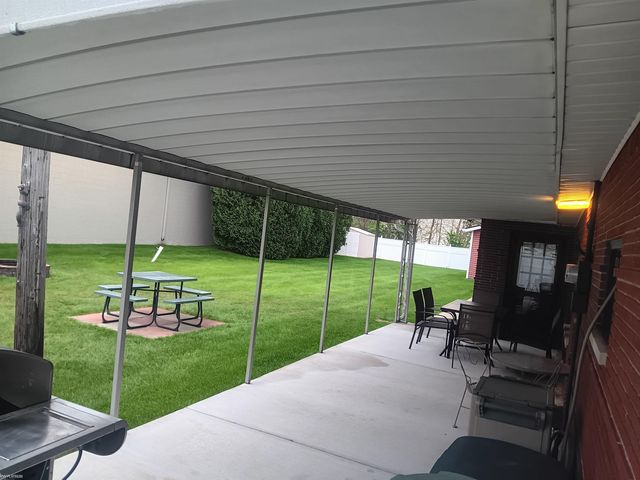 4761 Lapeer Road, Kimball, MI 48074