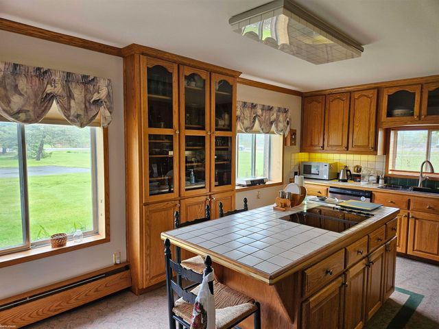 4761 Lapeer Road, Kimball, MI 48074