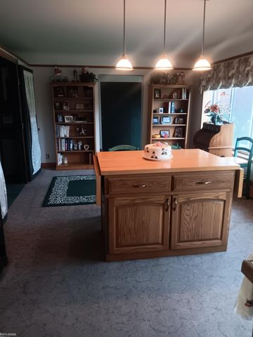 4761 Lapeer Road, Kimball, MI 48074