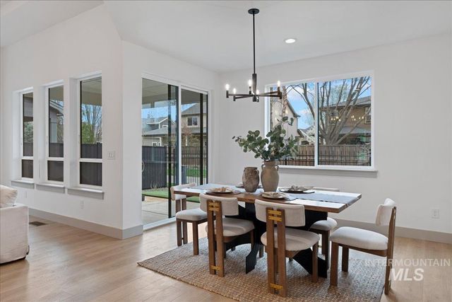 967 W Malbar St., Meridian, ID 83646