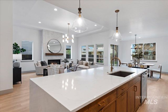 967 W Malbar St., Meridian, ID 83646