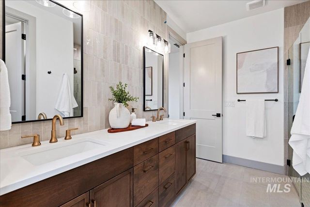 967 W Malbar St., Meridian, ID 83646