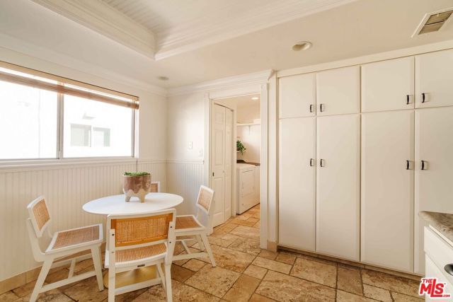 17158 Palisades Circle, Pacific Palisades (los Angeles), CA 90272