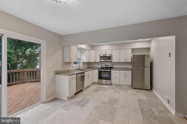 1104 TRAVIS LN, Gaithersburg, MD 20879