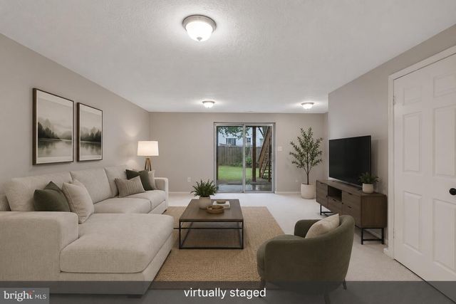1104 TRAVIS LN, Gaithersburg, MD 20879