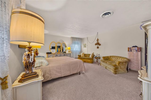 100 South Greenwood Avenue, Easton, PA 18045