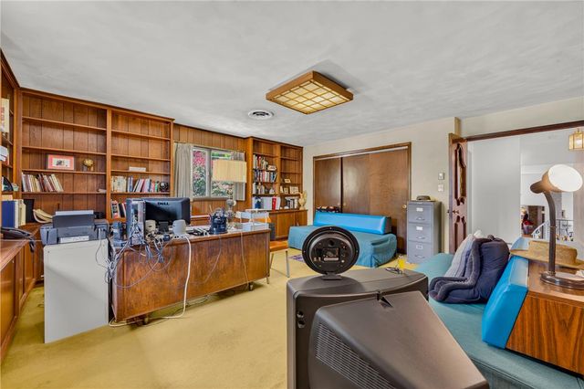 100 South Greenwood Avenue, Easton, PA 18045