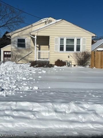 533 Edgeworth St, Middlesex Boro, NJ 08846