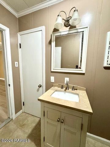 110 W Hyacinth Street, St. Martinville, LA 70582