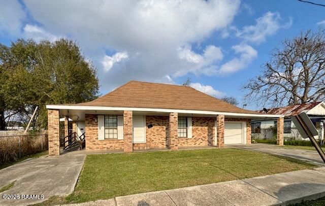 110 W Hyacinth Street, St. Martinville, LA 70582