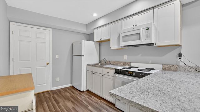 1264 ROCK HILL RD, Pasadena, MD 21122