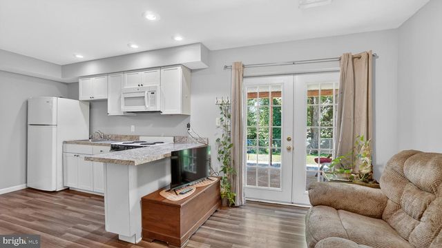 1264 ROCK HILL RD, Pasadena, MD 21122