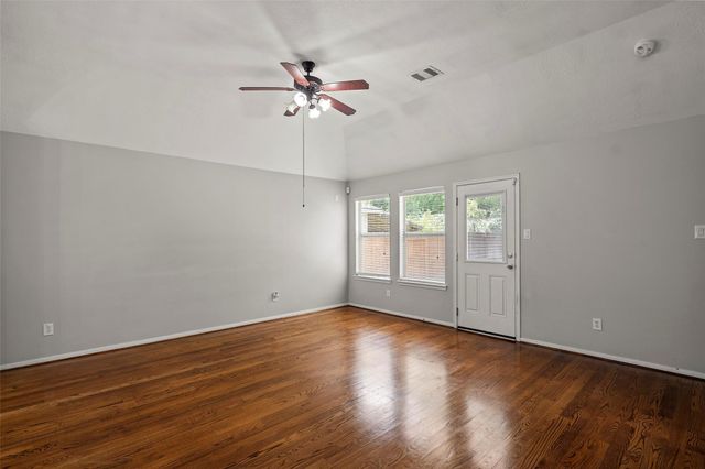 6907 Birnam Garden Lane, Houston, TX 77086