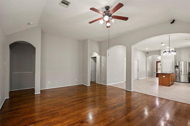 6907 Birnam Garden Lane, Houston, TX 77086
