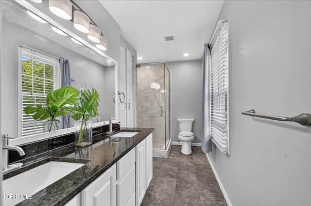 2238 Old Planke Road, Holland, OH 43528