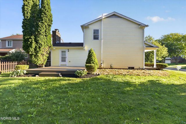 2238 Old Planke Road, Holland, OH 43528