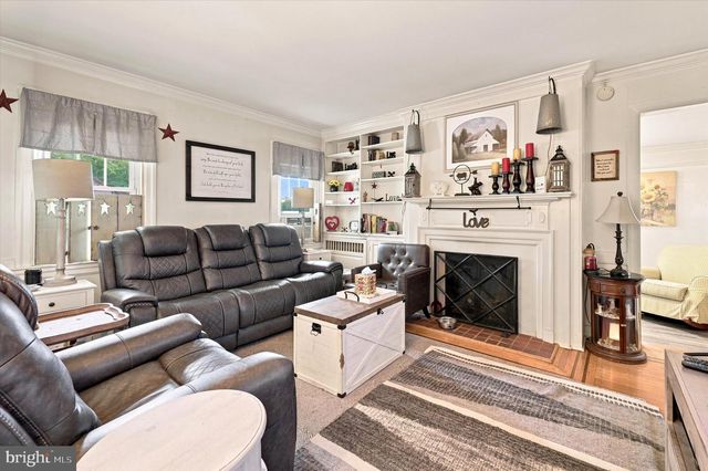 2113 SUSQUEHANNA RD, Abington, PA 19001