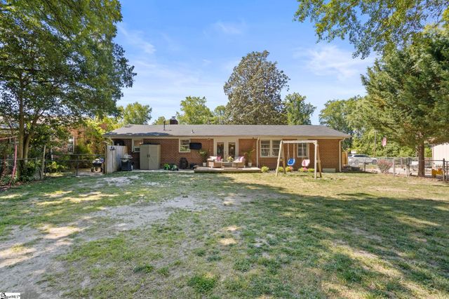 113 Forestdale Drive, Taylors, SC 29687