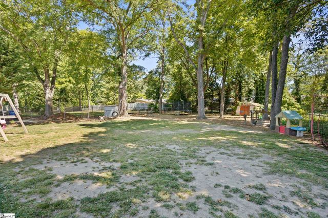 113 Forestdale Drive, Taylors, SC 29687